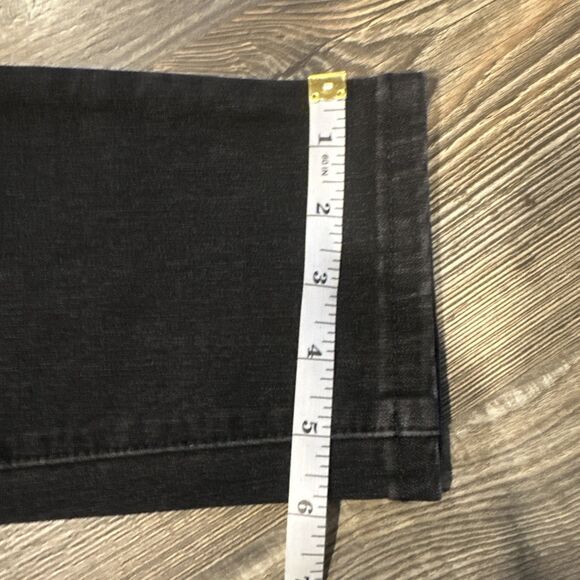 Time and Tru Women's High Rise Curvy Jeans, 29" Inseam for Regular Size 16 Black - Picture 11 of 11